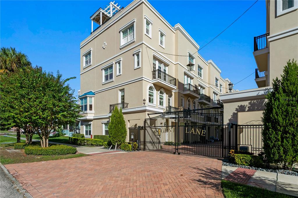 Property for sale at 400 REGENT LANE N, ST PETERSBURG, FL, 33701
