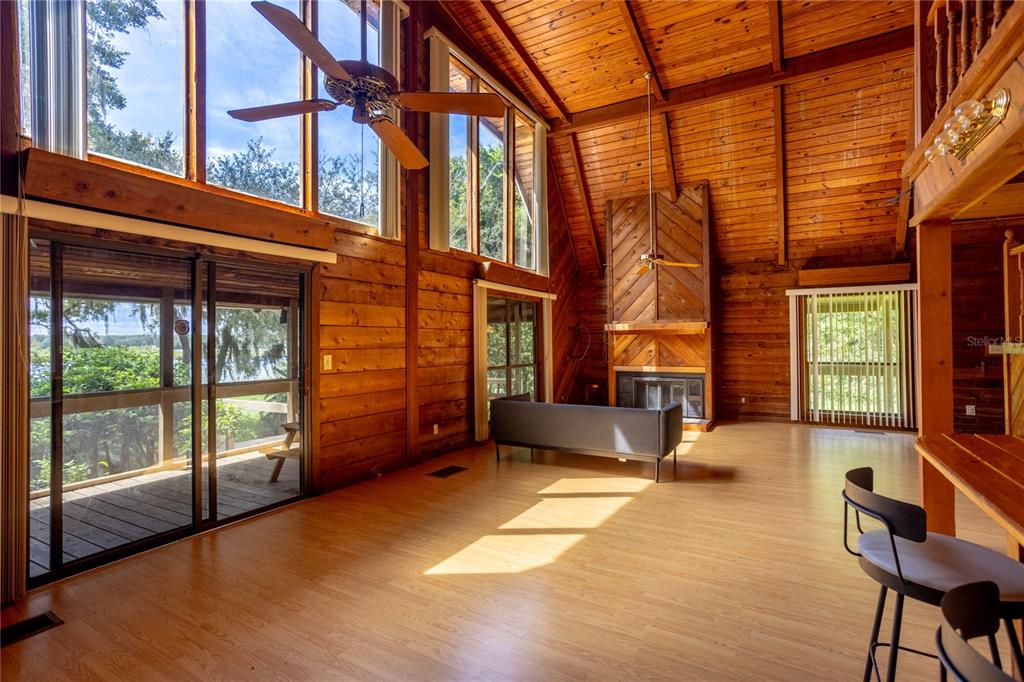 Property for sale at 122 COWPEN LANE, HAWTHORNE, FL, 32640