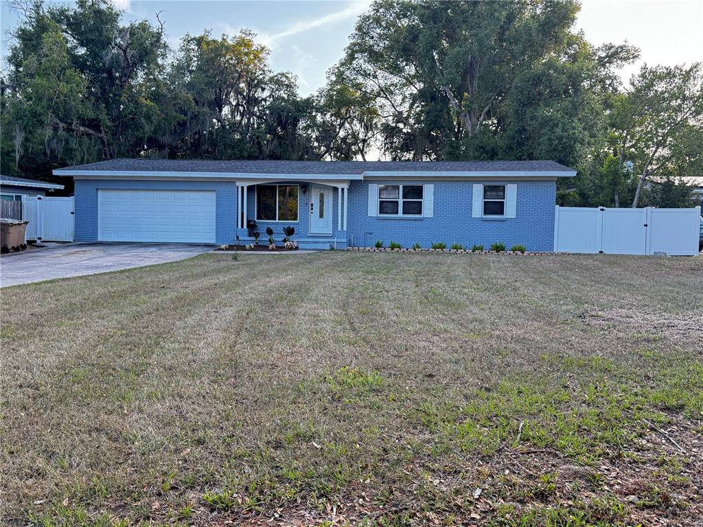 Property for sale at 309 BELLE CLAIRE PLACE, TEMPLE TERRACE, FL, 33617