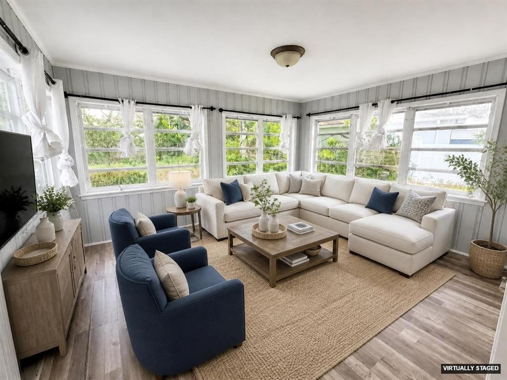 STAGING FAMILY ROOM