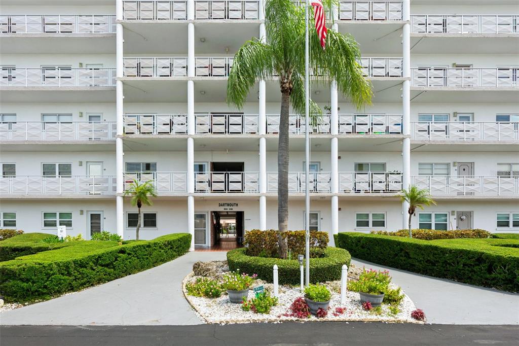 Property for sale at 5501 80TH STREET N UNIT 402, ST PETERSBURG, FL, 33709