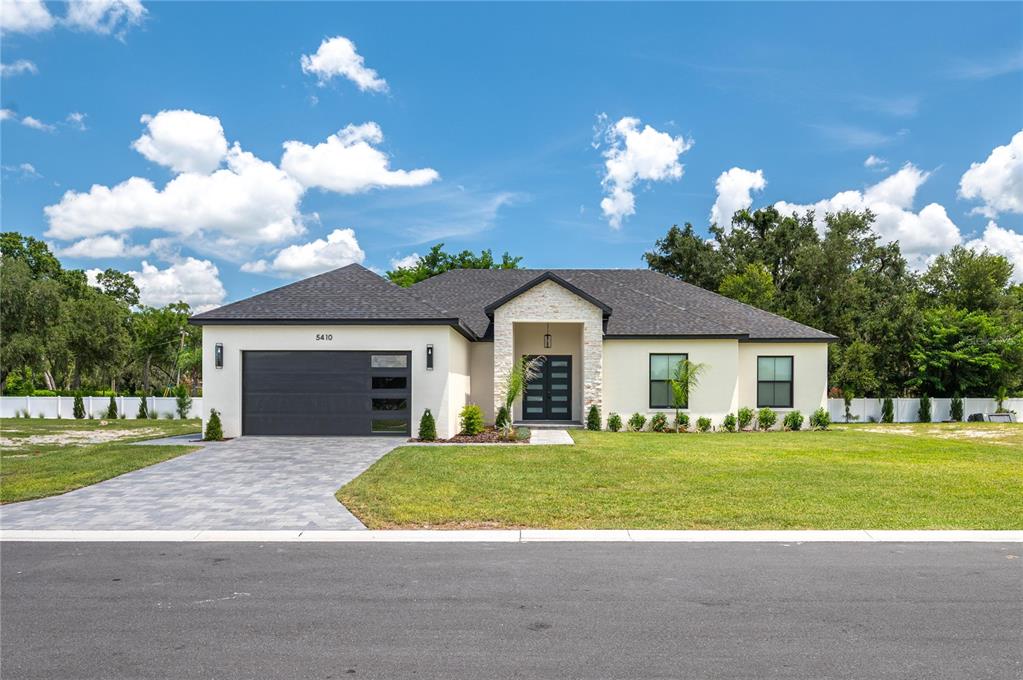 Property for sale at 5410 PARKER ESTATES LOOP, LAKELAND, FL, 33811