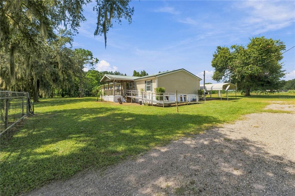 Property for sale at 8611 COUNTY LINE ROAD, LITHIA, FL, 33547