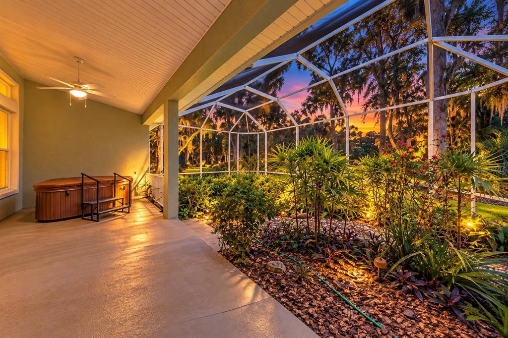 Evening view of screened in lanai