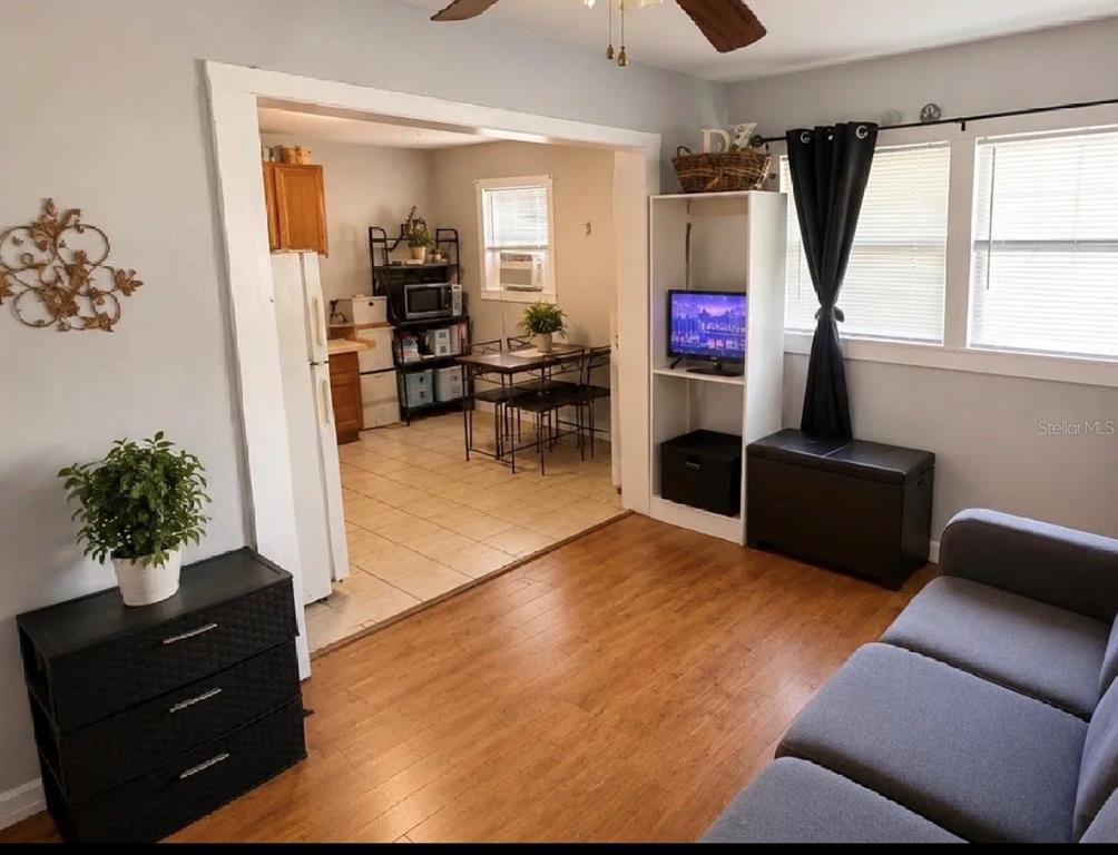 Property for sale at 107 LAKE ELIZABETH DRIVE UNIT B, WINTER HAVEN, FL, 33884