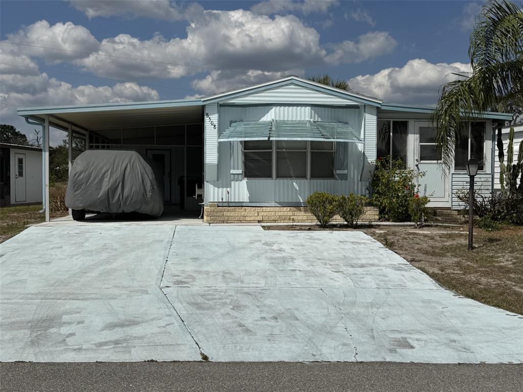 Property for sale at 8508 BREEZE HILL DRIVE, LAKE WALES, FL, 33898
