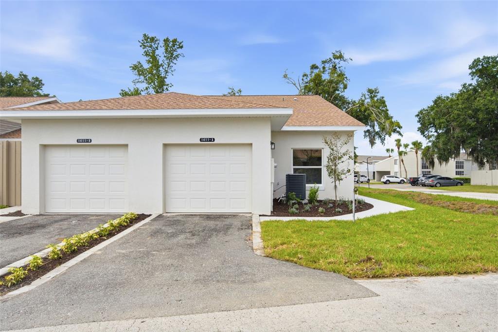 Property for sale at 1411 OAK PL UNIT F, APOPKA, FL, 32712