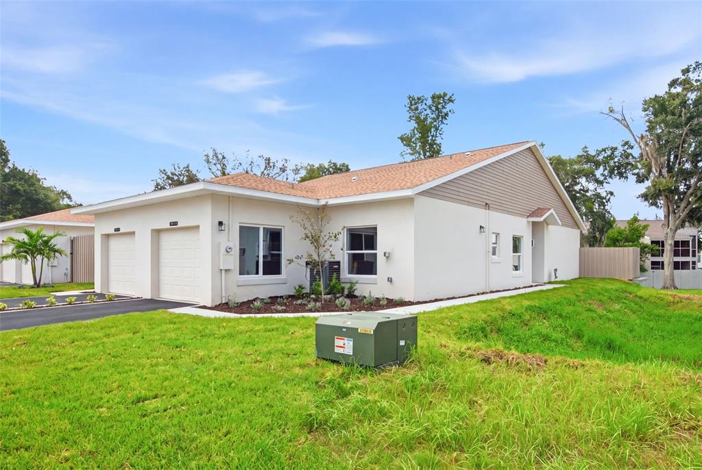 Property for sale at 1411 OAK PL UNIT F, APOPKA, FL, 32712