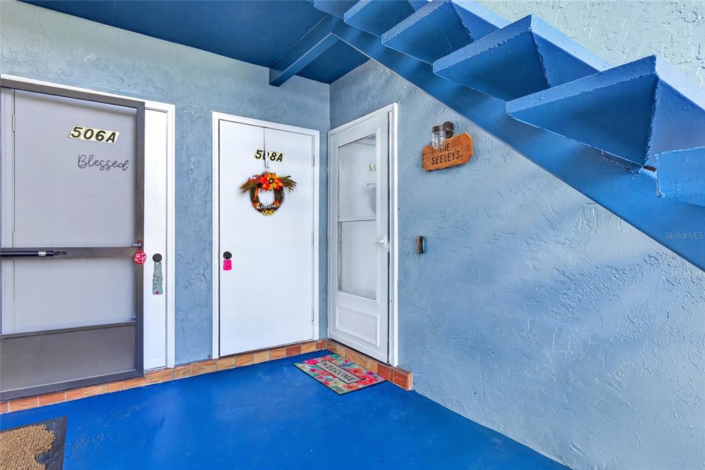 1st floor entrance- Easy access