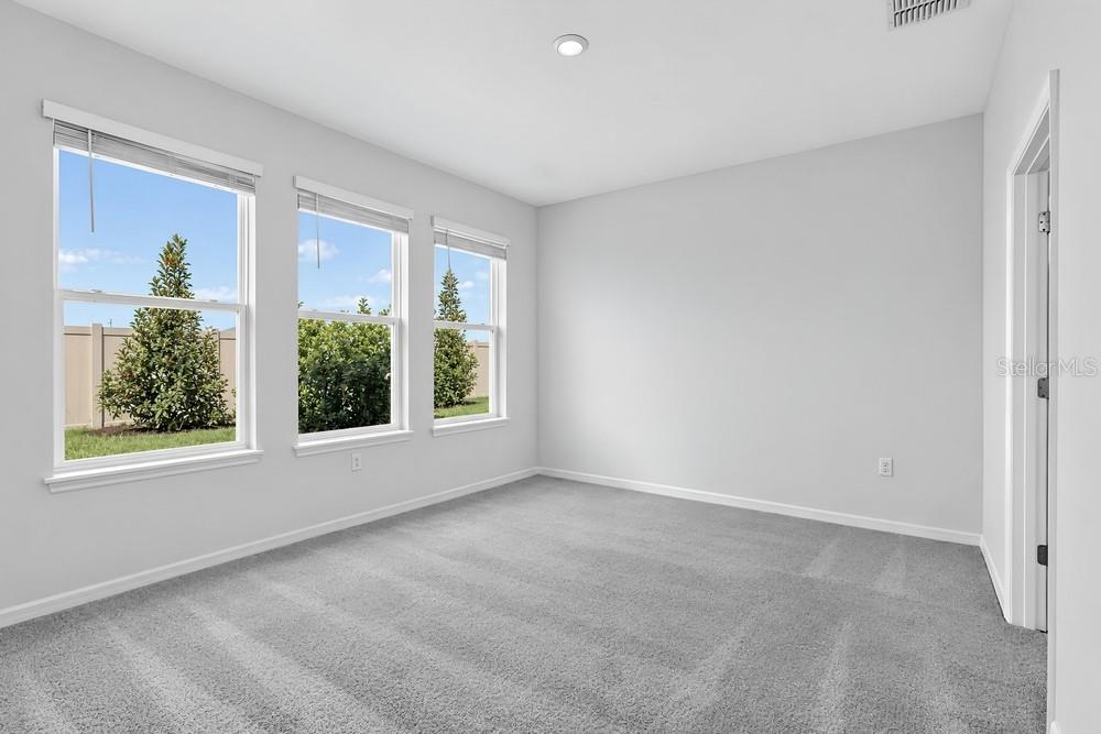 32472 Sea Loch Loop ~ Ready Now for Closing!