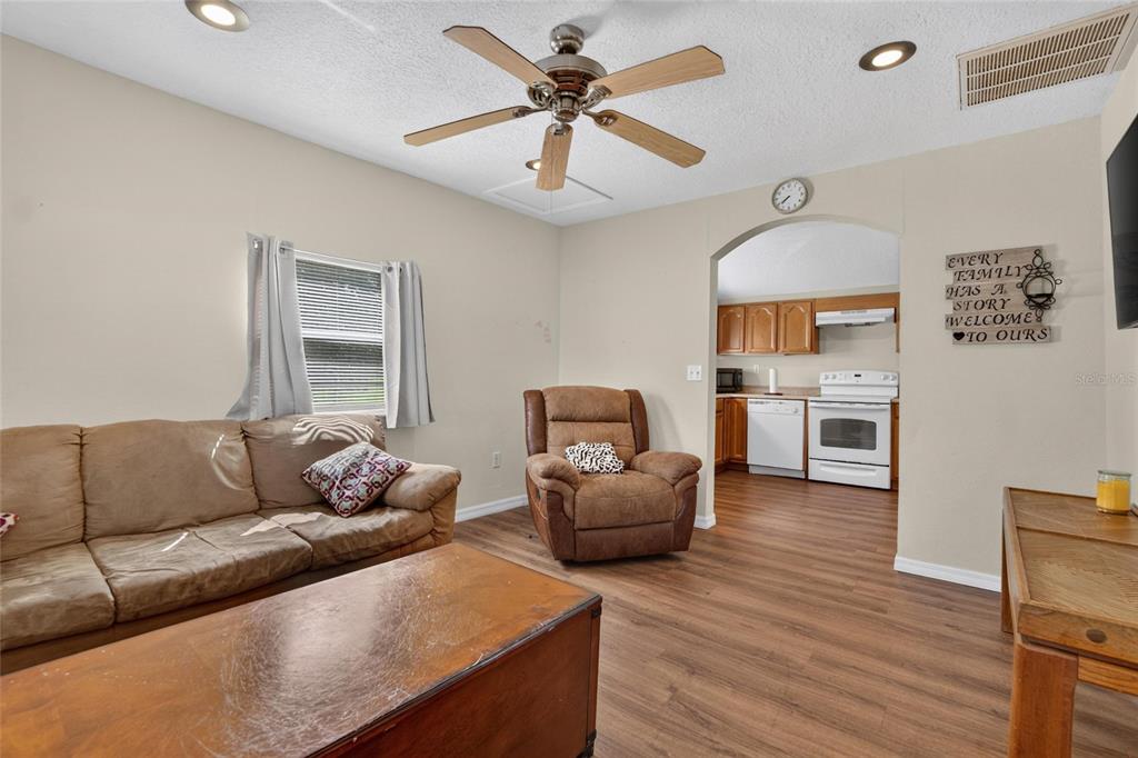 Property for sale at 140 WILLIAMS STREET, MULBERRY, FL, 33860
