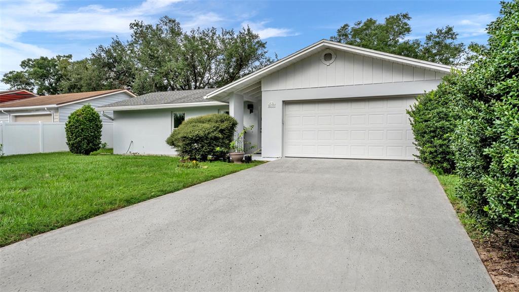 Property for sale at 6137 WATERMAN LANE, LAKELAND, FL, 33812