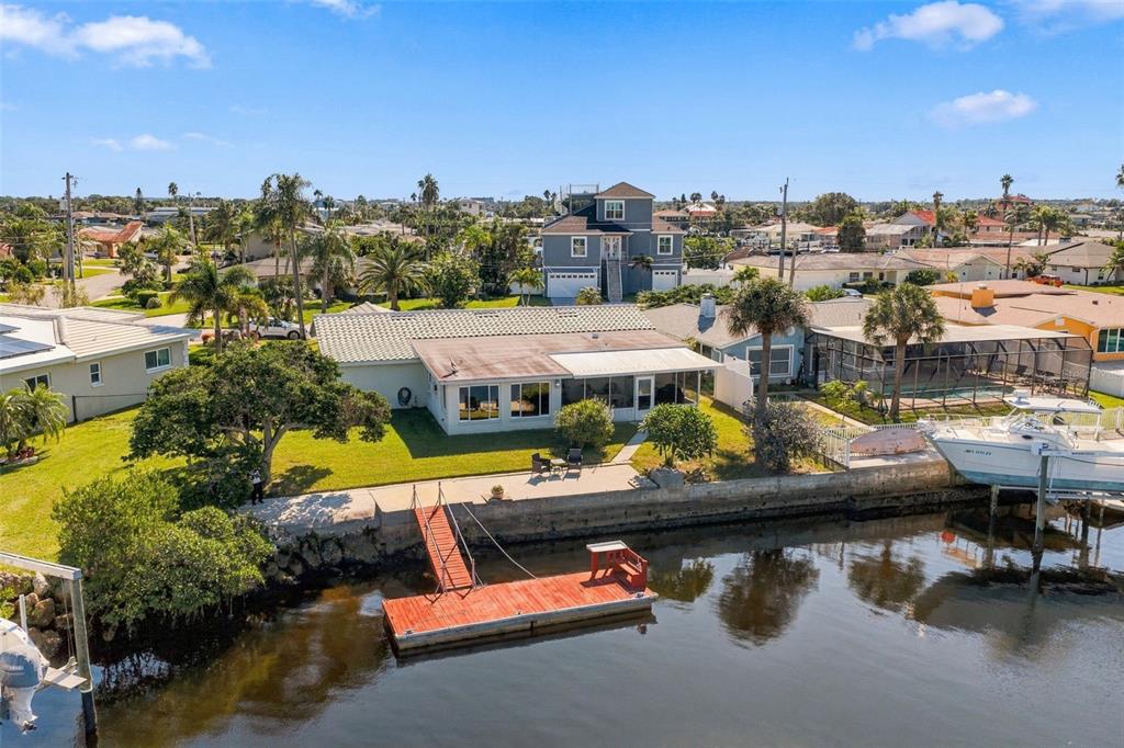 75 ft. concrete seawall.  No bridges to the gulf. Direct gulf access with EASE - Large boats welcome!