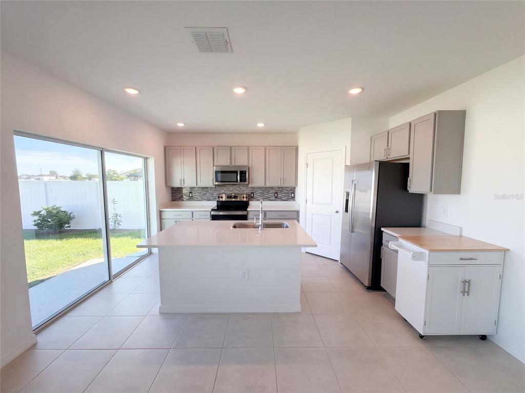 Property for sale at 124 CITRINE LOOP, KISSIMMEE, FL, 34758