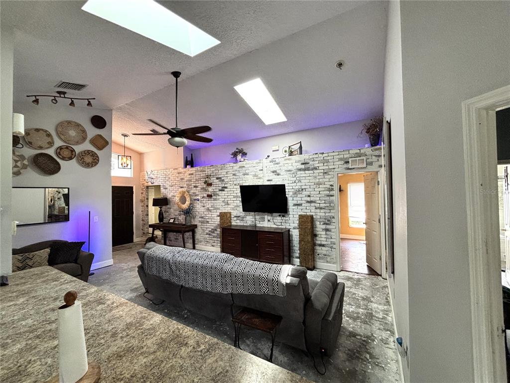 Property for sale at 6473 LONG BREEZE ROAD, ORLANDO, FL, 32810