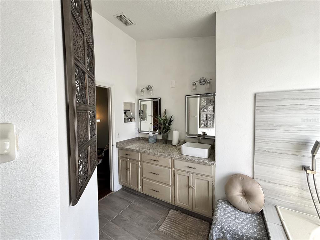 Property for sale at 6473 LONG BREEZE ROAD, ORLANDO, FL, 32810