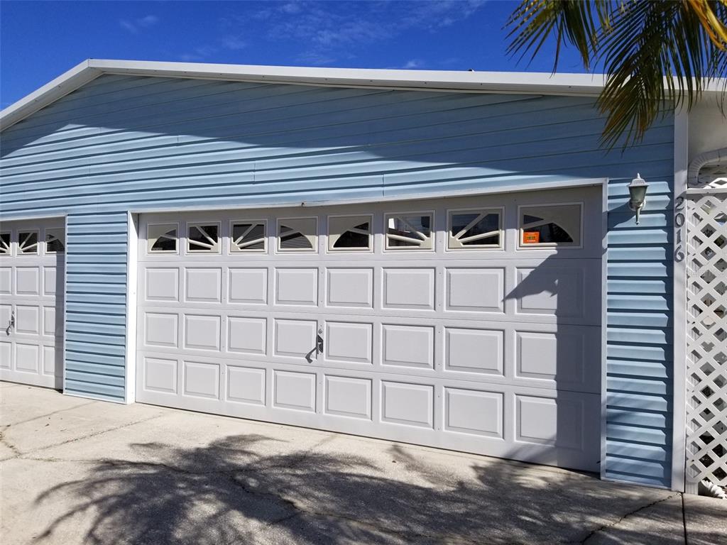 Property for sale at 2016 LAKE LINDA CIRCLE, LUTZ, FL, 33558