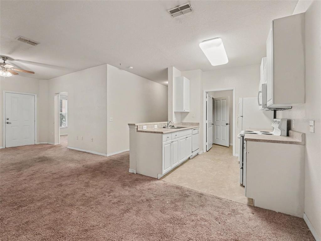 Property for sale at 8003 HEMINGWAY CIRCLE UNIT 8003-8, HAINES CITY, FL, 33844