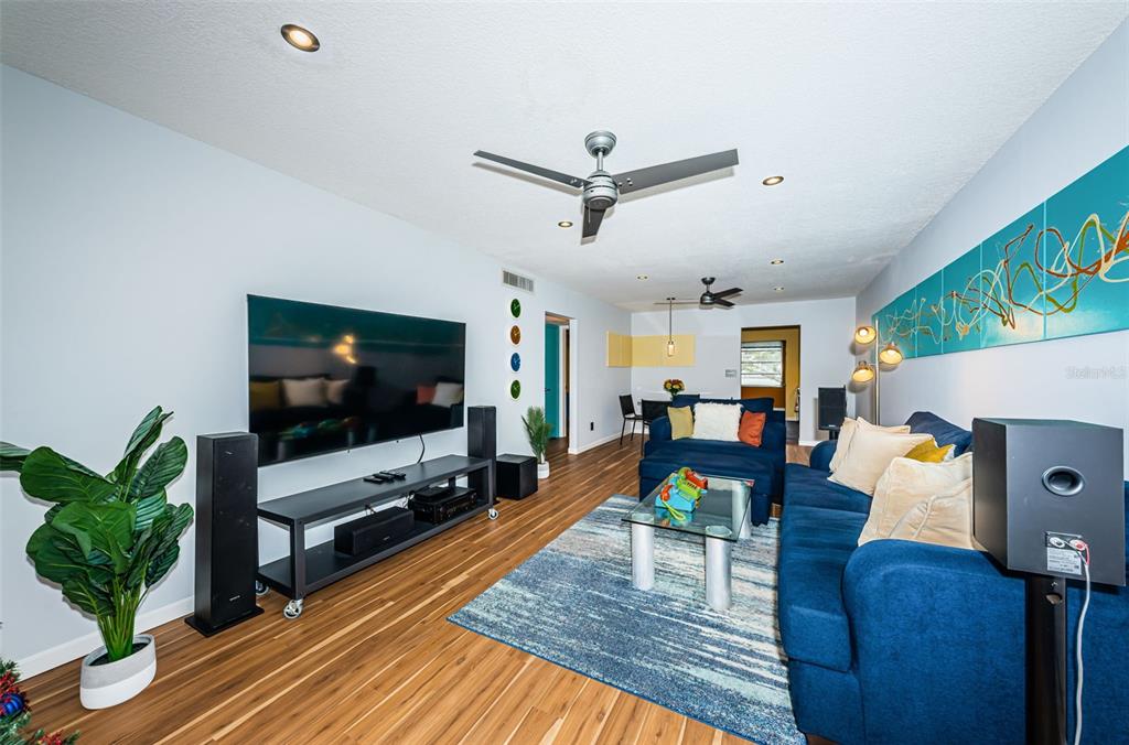 Property for sale at 5880 38TH AVENUE N UNIT 309, ST PETERSBURG, FL, 33710