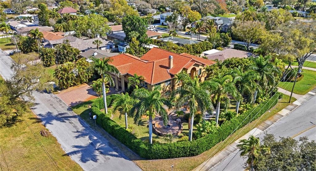 Property for sale at 303 SUNNY LANE, BELLEAIR, FL, 33756