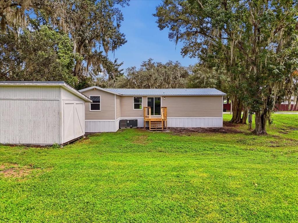 Property for sale at 2412 ISLAND OAKS W, LAKELAND, FL, 33805