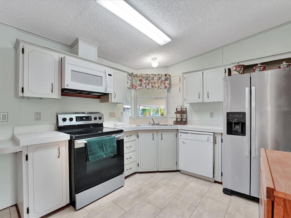 Property for sale at 118 SAINT PIERRES WAY, APOLLO BEACH, FL, 33572