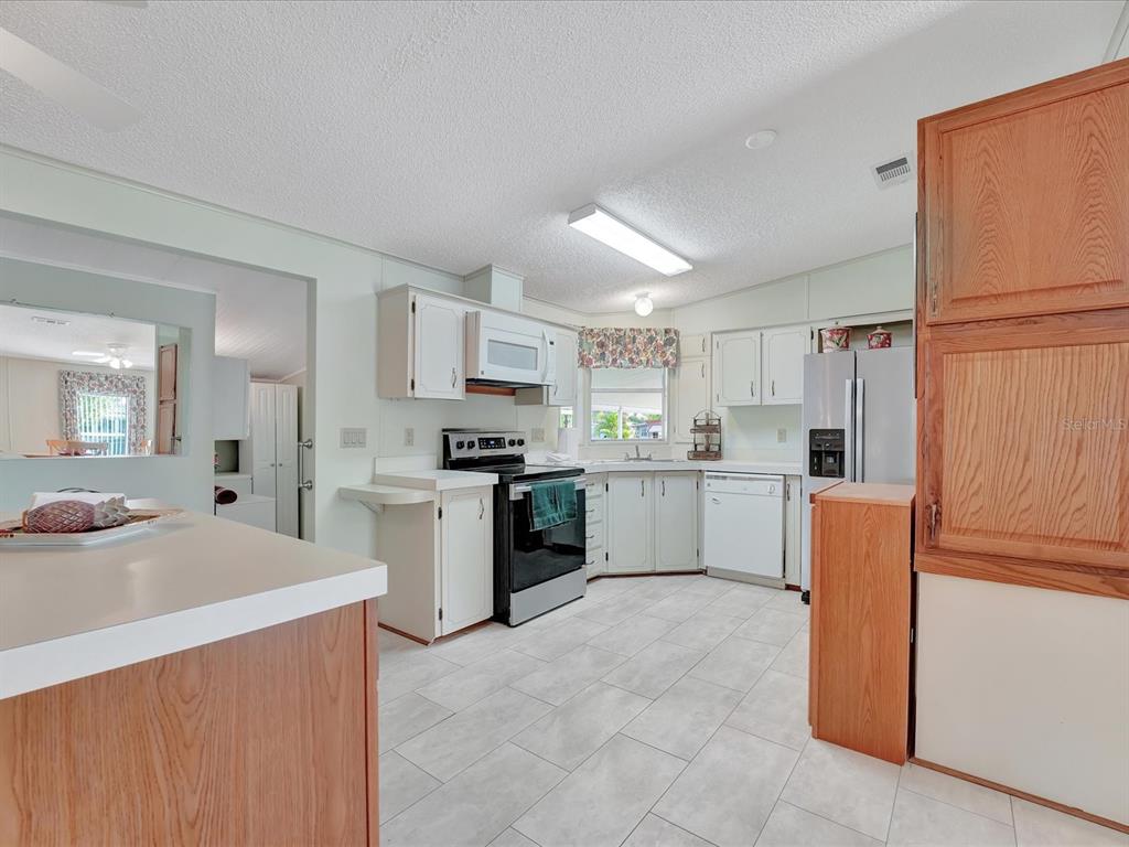 Property for sale at 118 SAINT PIERRES WAY, APOLLO BEACH, FL, 33572
