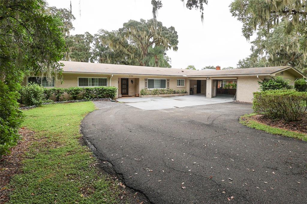 Property for sale at 1020 W LAKE HAMILTON DRIVE, WINTER HAVEN, FL, 33881