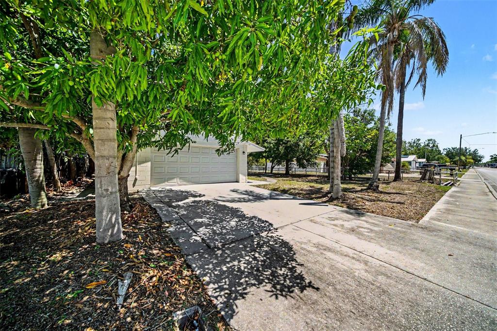 Property for sale at 5301 82ND AVENUE N, PINELLAS PARK, FL, 33781