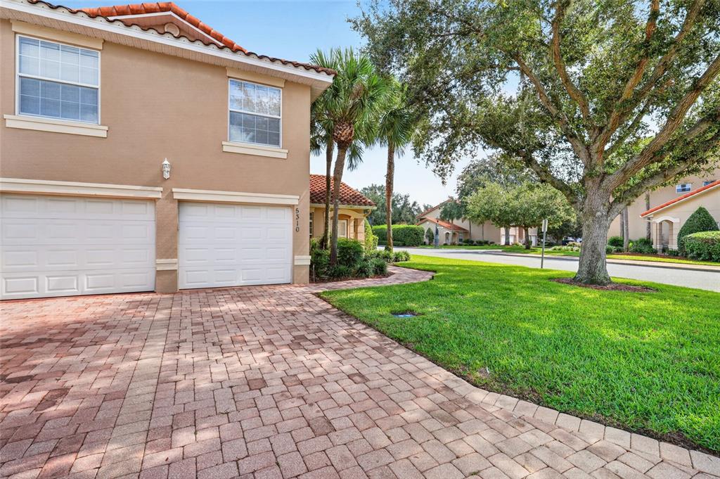 Property for sale at 5310 BOWLINE COURT UNIT 1, OXFORD, FL, 34484