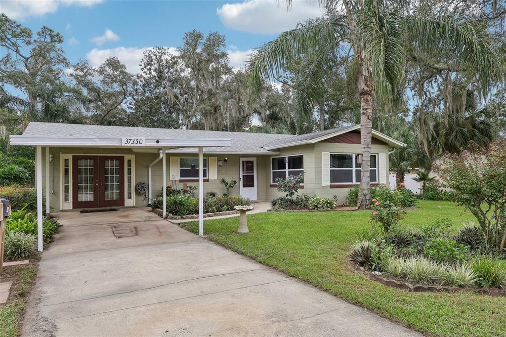 Property for sale at 37350 OAK LANE, UMATILLA, FL, 32784