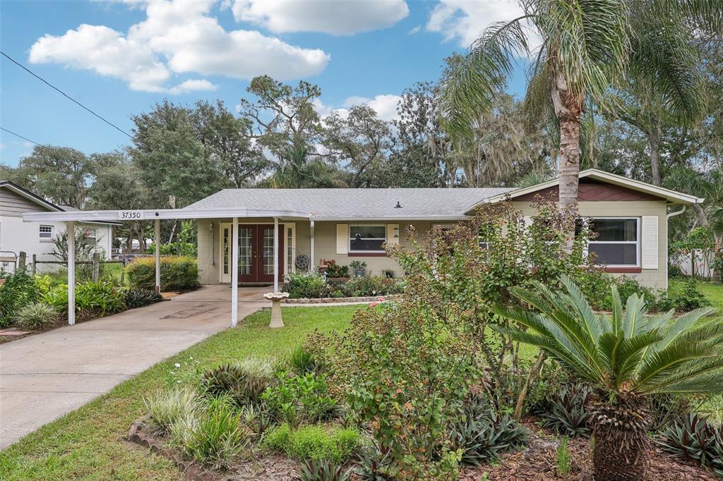 Property for sale at 37350 OAK LANE, UMATILLA, FL, 32784