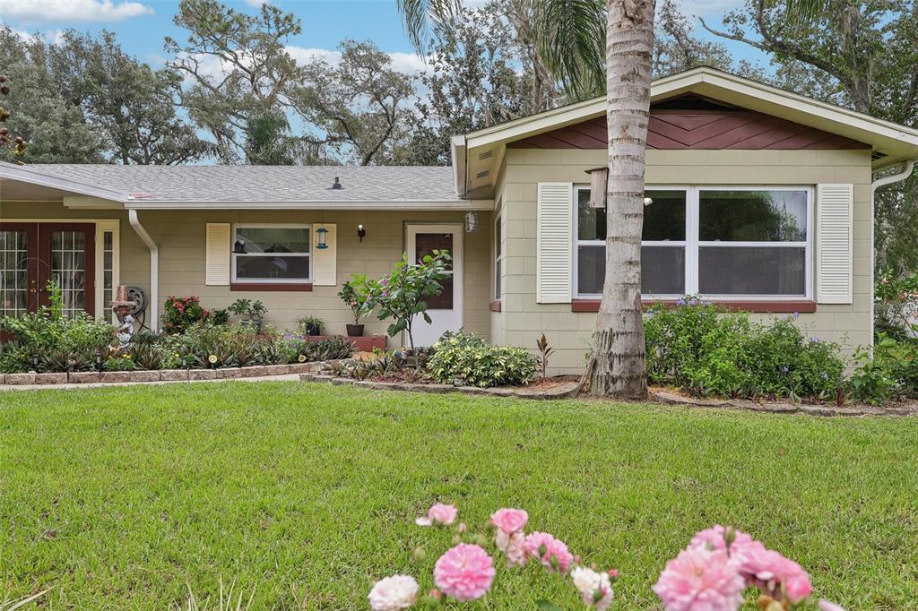 Property for sale at 37350 OAK LANE, UMATILLA, FL, 32784
