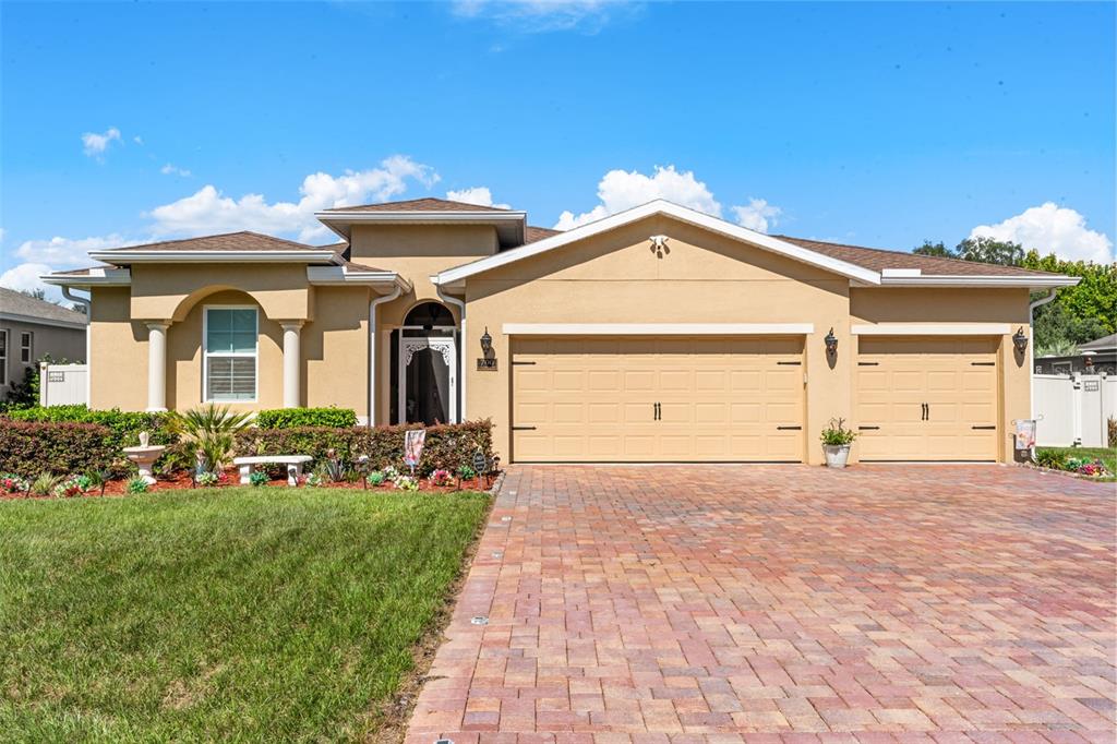 Property for sale at 700 S FLORIDA AVENUE, HOWEY IN THE HILLS, FL, 34737