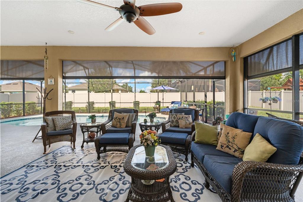 Oversized Lanai