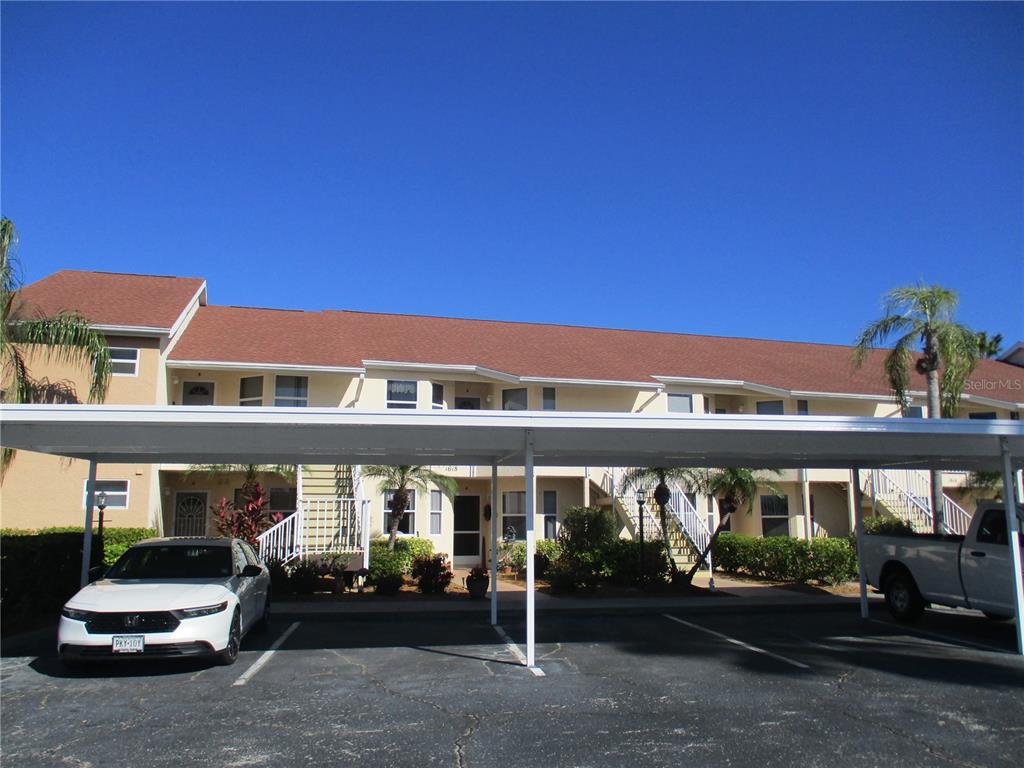 Property for sale at 1620 FAIRWAY TRACE UNIT A, PALMETTO, FL, 34221
