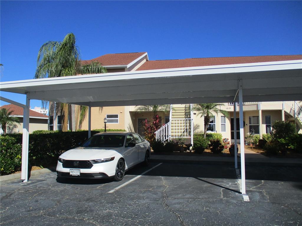 Property for sale at 1620 FAIRWAY TRACE UNIT A, PALMETTO, FL, 34221