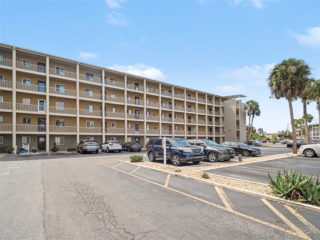 Property for sale at 3801 LAKE BAYSHORE DRIVE UNIT H413, BRADENTON, FL, 34205