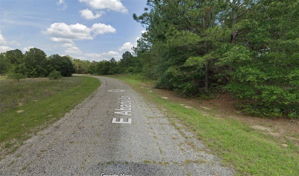 Property for sale at 576 E ABADY LANE, DUNNELLON, FL, 34434
