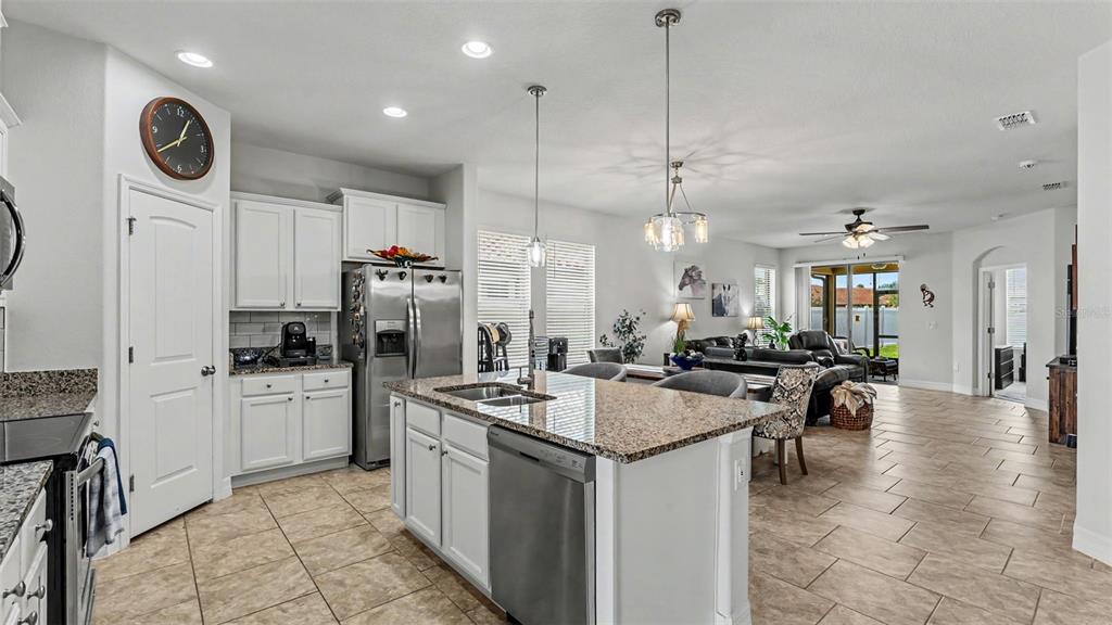 Property for sale at 4007 PRIMA LAGO CIRCLE, LAKELAND, FL, 33810