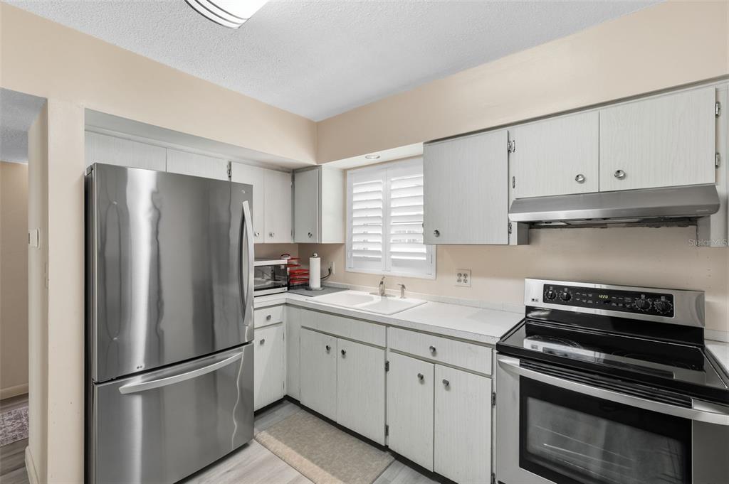 Property for sale at 9940 47TH AVENUE N UNIT 216, ST PETERSBURG, FL, 33708
