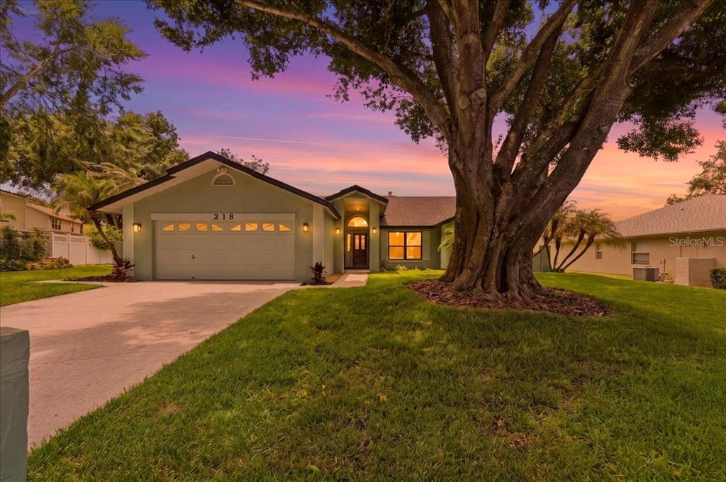 Property for sale at 218 HARTRIDGE HILLS DRIVE, WINTER HAVEN, FL, 33881