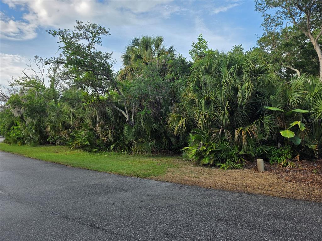 Property for sale at 143 OSPREY POINT DRIVE, OSPREY, FL, 34229