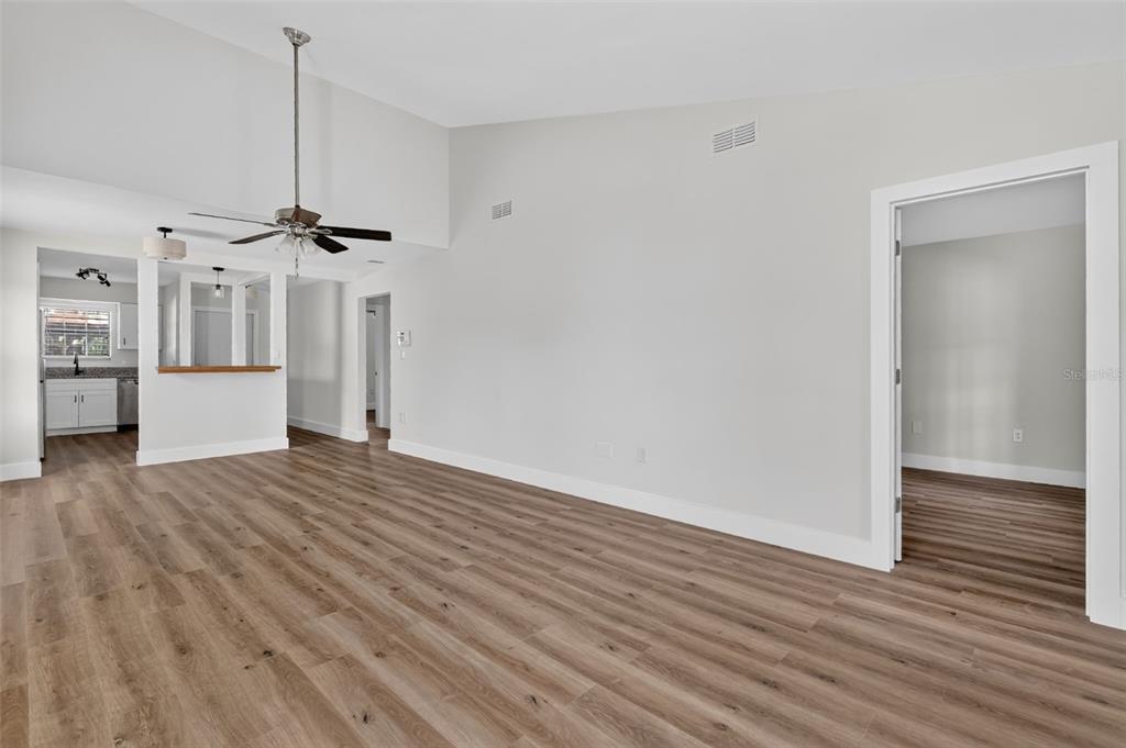 Property for sale at 4 COVE LANE, EUSTIS, FL, 32726