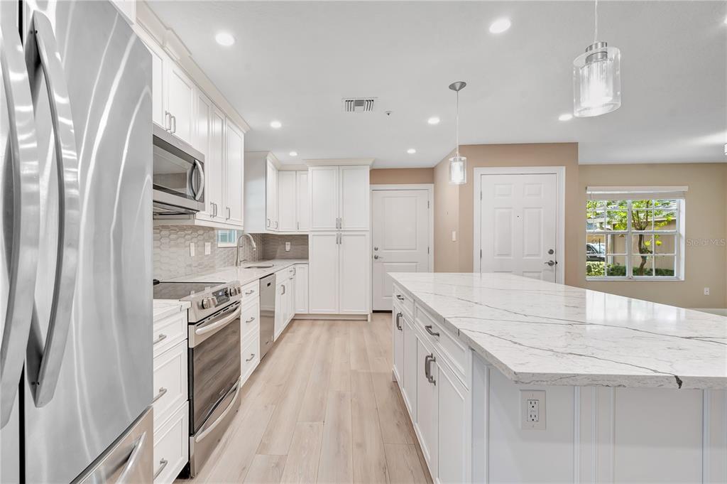 Property for sale at 668 POST OAK CIRCLE UNIT 116, ALTAMONTE SPRINGS, FL, 32701