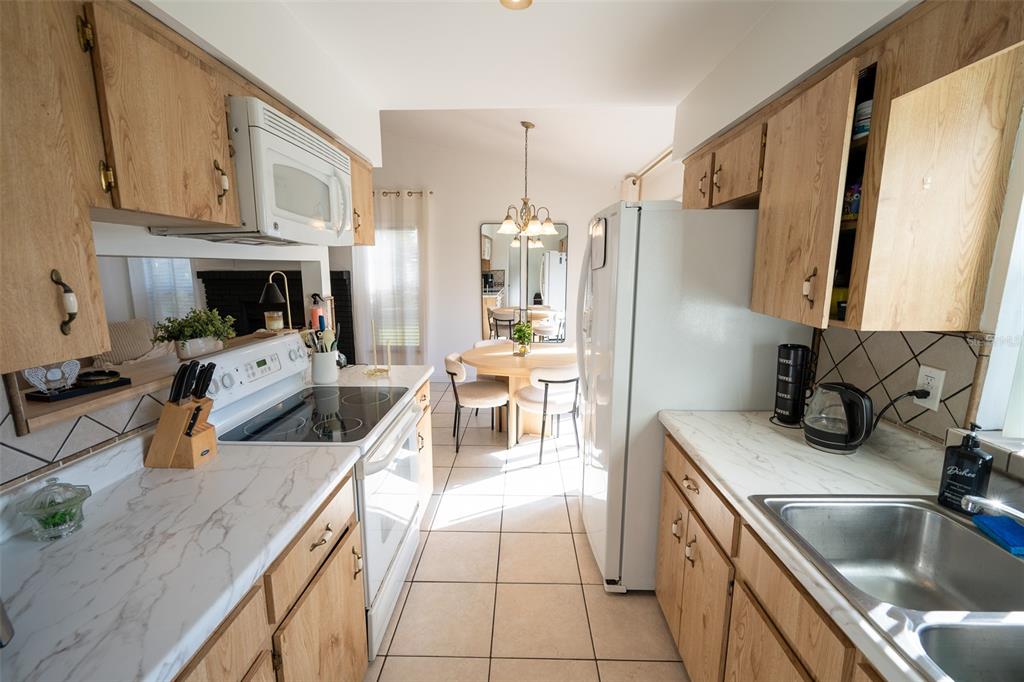 Property for sale at 1327 WATERVIEW BOULEVARD E, LAKELAND, FL, 33801