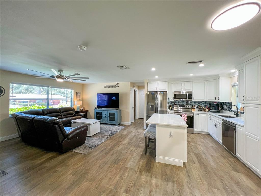 Property for sale at 1524 S FREDRICA AVENUE, CLEARWATER, FL, 33756