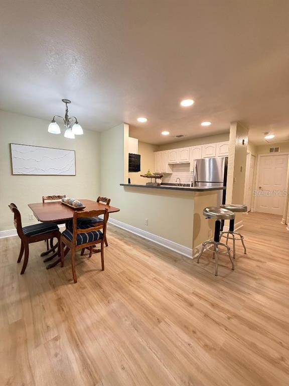 Entrance dining room / kitchen