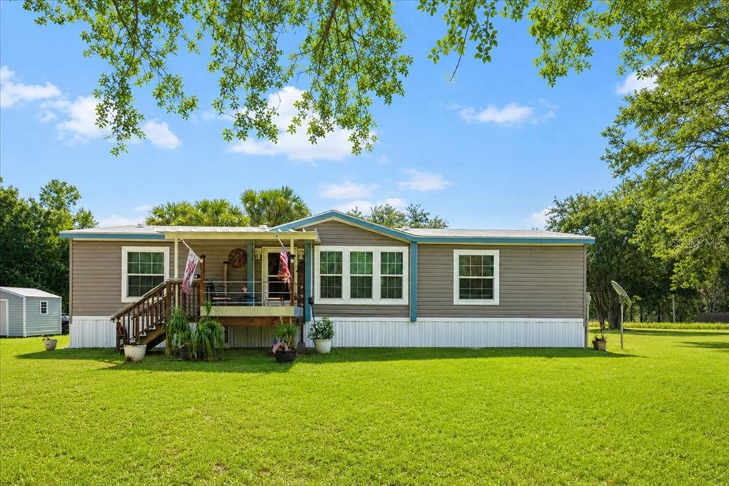 Property for sale at 152 KELLY LANE, HAWTHORNE, FL, 32640