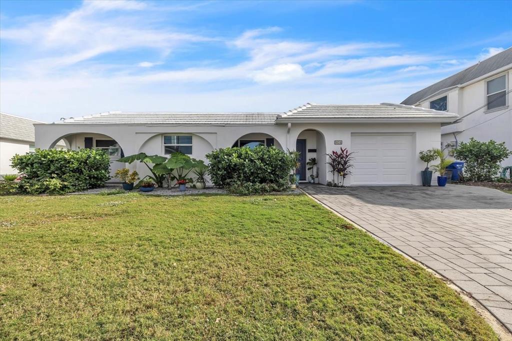 Property for sale at 904 INLET CIRCLE, VENICE, FL, 34285